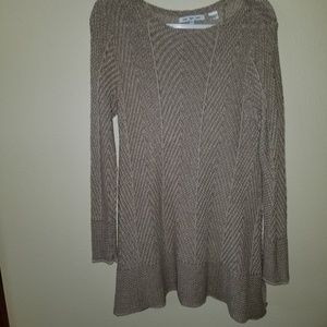 Eight Eight Eight tan and cream long sweater